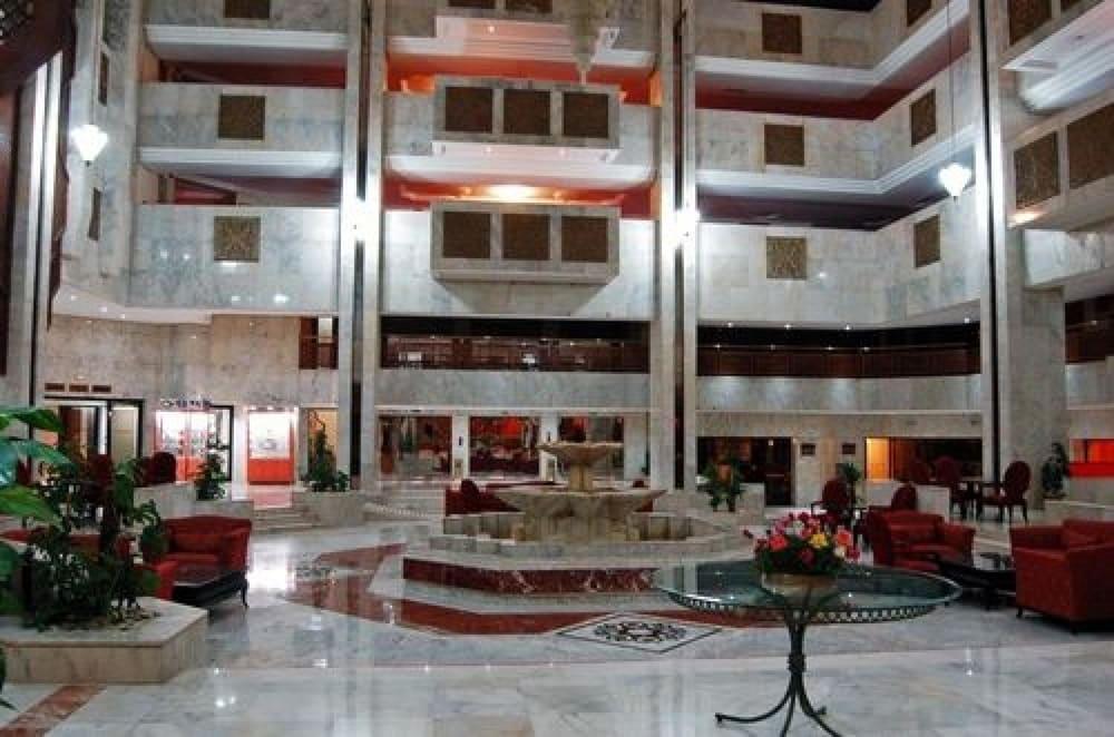 Hotel L'orient Palace And 4*