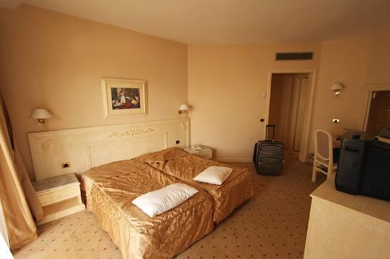 L'orient Palace And Hotel